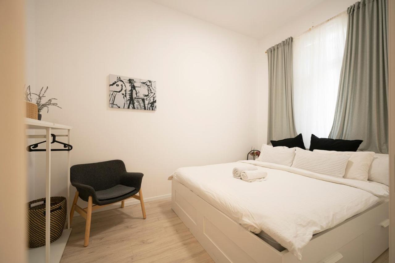 Montefiore Luxury Apartment By Nimizz Tel Aviv Exterior photo